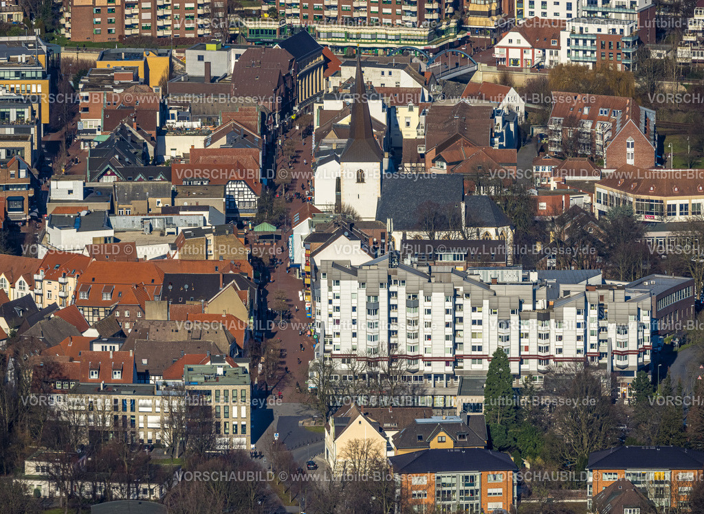 Luenen230204563 | Luftbild, City mit Fußgängerzone Lange Straße und Stadtkirche St. Georg, Lünen, Ruhrgebiet, Nordrhein-Westfalen, Deutschland