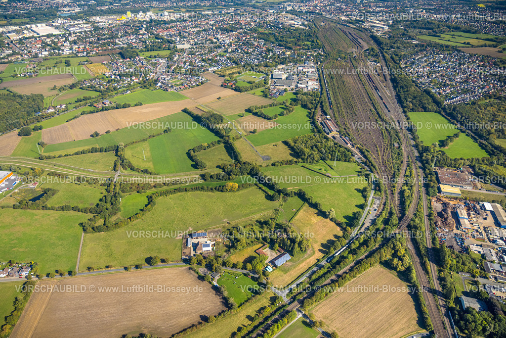 Hamm250901771 | Luftbild, Rangierbahnhof Hamm, Gewerbegebiet Schieferstraße und Blick zum Hafen Hamm-Westen, rechts Wohngebiet Ortsteil Lohauserholz, Stadtbezirk Pelkum, Hamm, Ruhrgebiet, Nordrhein-Westfalen, Deutschland