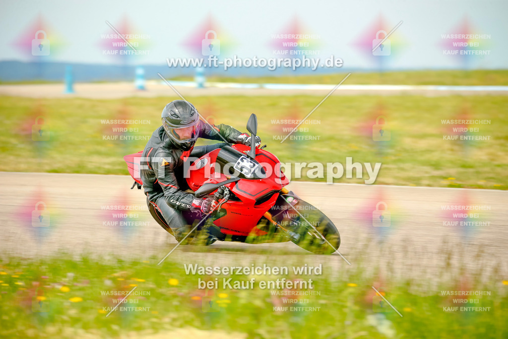 _MOT1263 | Hier findet Ihr Bilder von Touristenfahrten auf der Nürburgring Nordschleife oder von anderen Veranstaltungen die ich besucht habe. Viel Spass beim Durch Schauen 