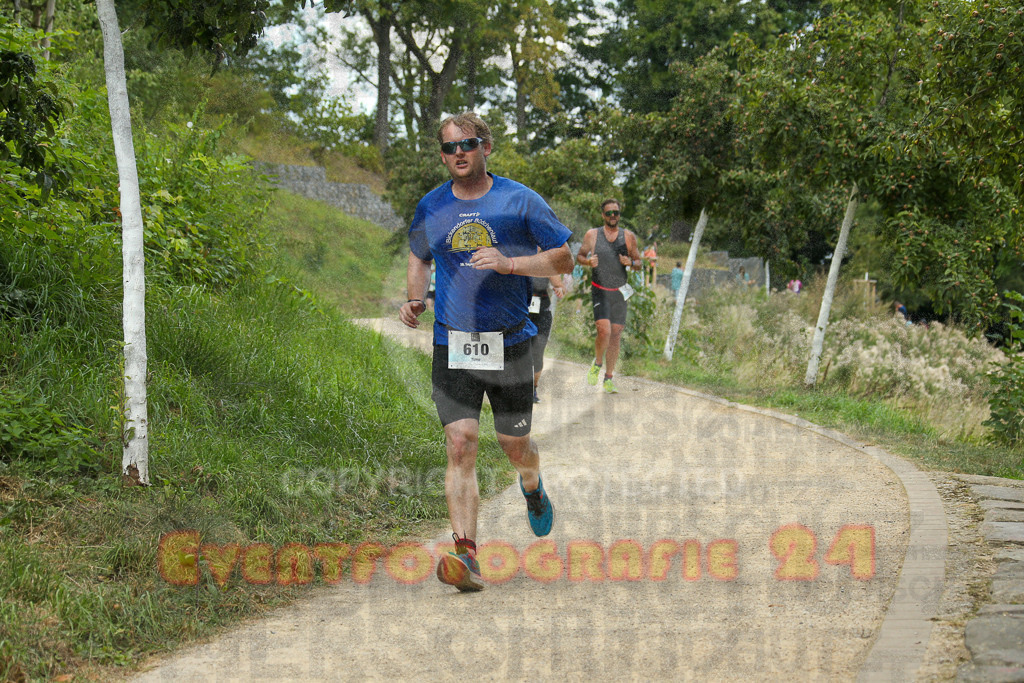 250824_1421_EX1_5917 | Sportfotografie im Rhein-Sieg Kreis, Köln, Bonn, NRW, Rheinland Pfalz, Hessen, etc. Unser Tätigkeitsfeld umfasst den Laufsport vom Volkslauf über den Marathon, Duathlon, Triathon bis zum Ultralauf wie Kölnpfad Ultra oder Schindertrail.