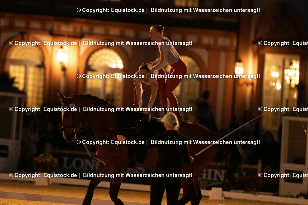 20230527_Voltigieren_NASPA_Flutlicht_0718 | equistock