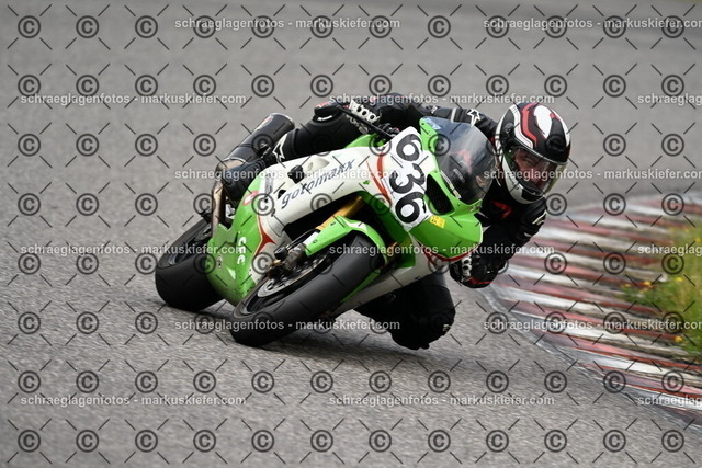 25bt02-1081 | markuskiefer.com - Realisiert mit Pictrs.com