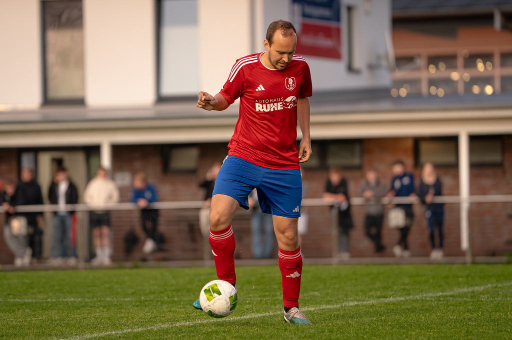 Fußball I Herren I Saison 2025-2026  I 2. Kreisklasse I 28. Spieltag I TV Dinklage III - BS Vörden II I 1630 | jns.sportfotos - Realisiert mit Pictrs.com