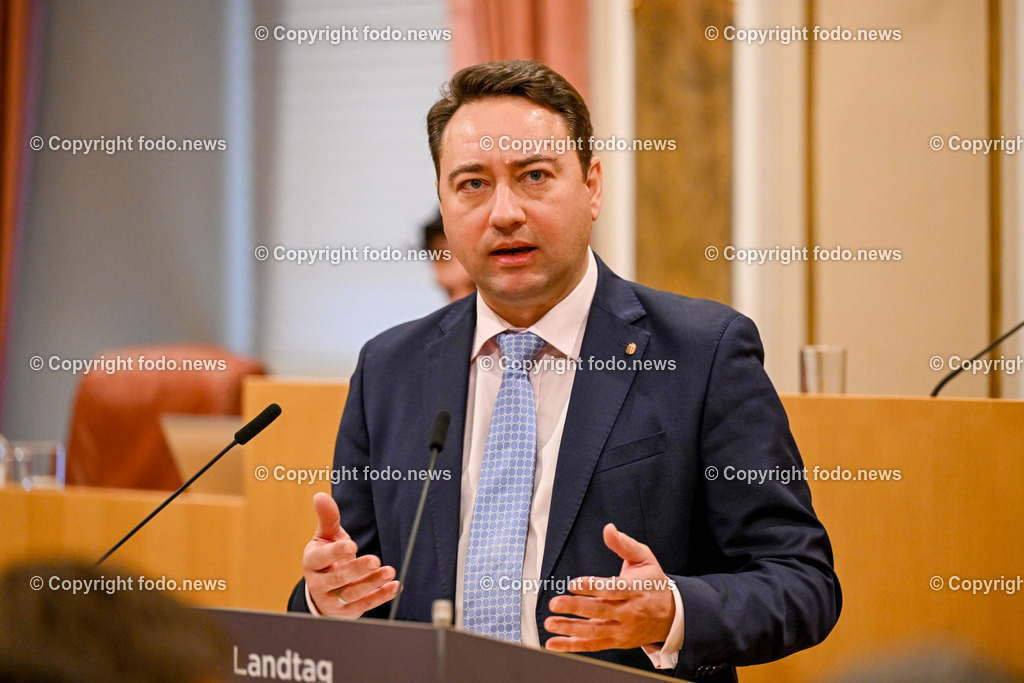 Landhaus Linz_ Promenade_ Landtagssitzung_ 25.01.2024-27 | 25.01.2024, Landhaus Linz AUT, Promenade, Landtagssitzung, im Bild LH-Stv. Manfred Haimbuchner (FP)