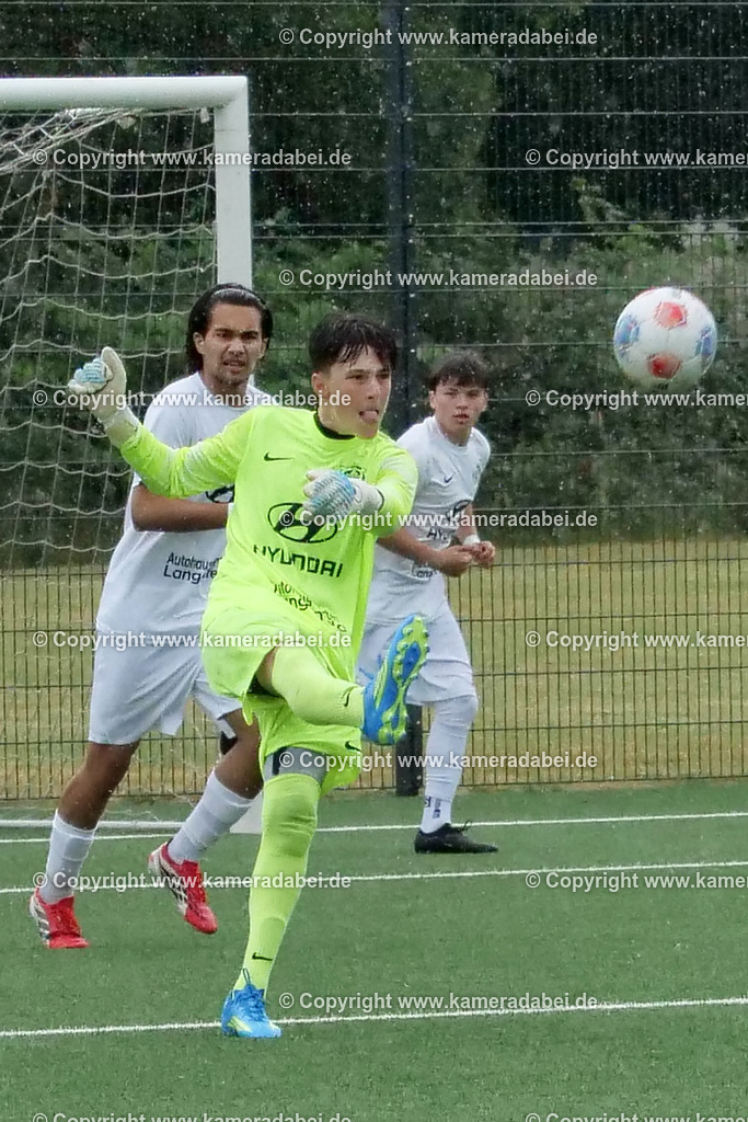 Fußball : C-Junioren : Aufstieg Regionalliga West : SUS 09 Dinslaken - Vfb 03 Hilden am 04.06.2026 in Dinslaken | Fußball : C-Junioren : Aufstieg Regionalliga West : SUS 09 Dinslaken (rotr Trikots)- Vfb 03 Hilden (weiße Trikots) am 04.06.2026 in Dinslaken - Realisiert mit Pictrs.com