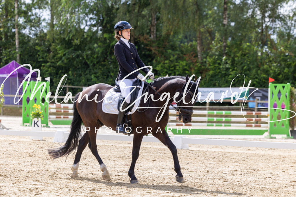 7I8A4221 | melanie-engelhardt-photography - Realisiert mit Pictrs.com
