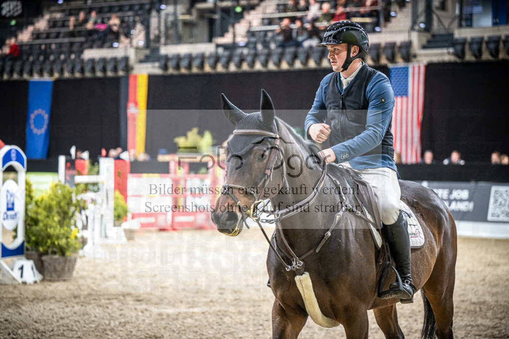DOS_2525 | Entdecke hochwertige Reitturnierfotos von Foto Oger. Professionell, emotional und authentisch – jetzt Lieblingsmomente im Shop bestellen.Deutschlandweite Turnierfotografie. - Realisiert mit Pictrs.com