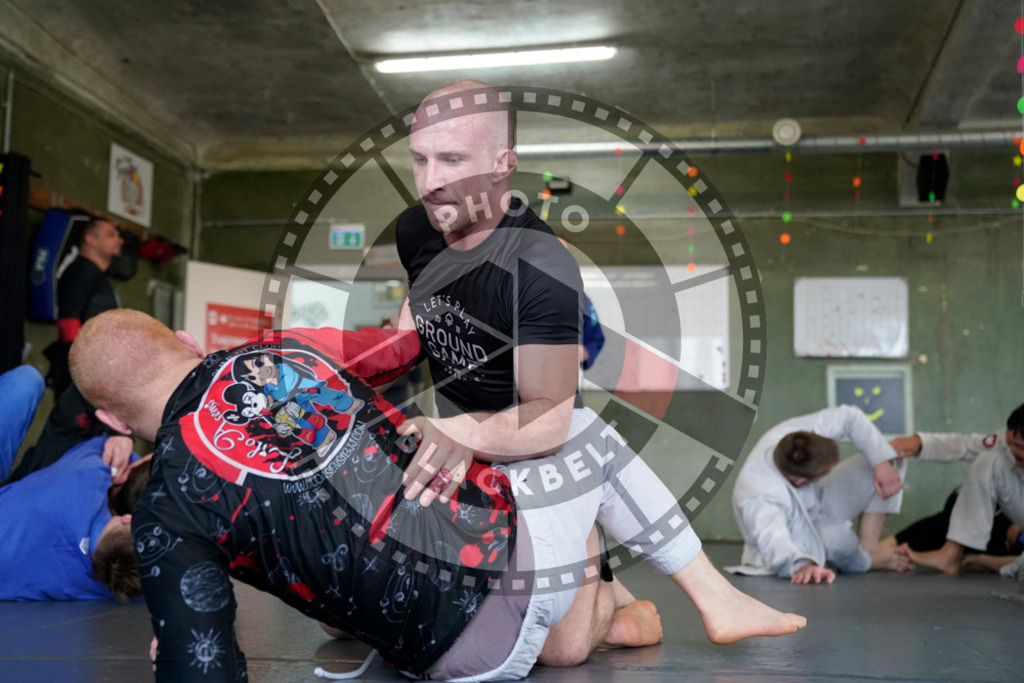 20240413PBB6698 | Fighters compete during the Grapplethon 24hours of rolling for a reason in Hamburg, Germany, on April 13, 2024.