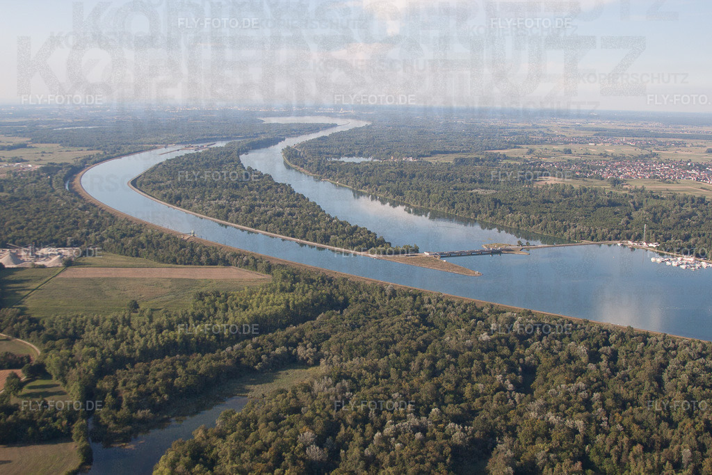 Ortsansicht | Luftbild: Ortsansicht in Daubensand im Bundesland Bas-Rhin in Frankreich. Foto: IMG_59483.jpg vom 16.08.2013 durch Werner Riehm/FLY-FOTO.de - Realisiert mit Pictrs.com