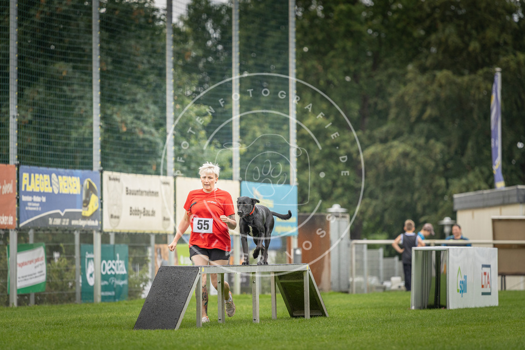 Pfotenfotografie_DV3A5135 | Hundefotografie, Tierfotograf, Pfotenfotografie, Fotoshooting Hund, Hunde Portrait, Hundesport, Hundeportraits, Heideshooting, Hunde, Sportfotograf, Hundefotograf, Turnierhundsport, THS,  - Realisiert mit Pictrs.com