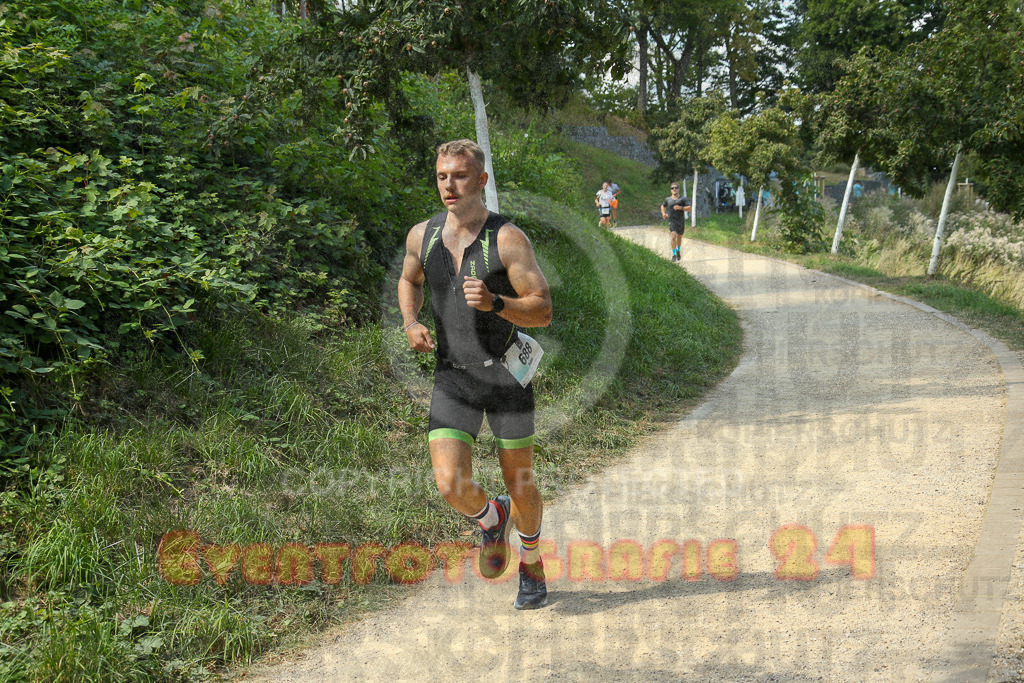 250824_1440_EX1_7078 | Sportfotografie im Rhein-Sieg Kreis, Köln, Bonn, NRW, Rheinland Pfalz, Hessen, etc. Unser Tätigkeitsfeld umfasst den Laufsport vom Volkslauf über den Marathon, Duathlon, Triathon bis zum Ultralauf wie Kölnpfad Ultra oder Schindertrail.