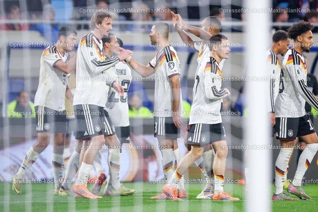 DFB14112501119 | 14.11.2025, Fußball, Länderspiel, WM-Qualifikation Europa, Deutschland - Luxemburg, Stade de Luxembourg (Croix de Gasperich, Luxemburg), 9. Spieltag, Saison 2025 2026: Torjubel nach dem Tor zum 2:0 durch Torschütze Nick Woltemade (GER #11)  zusammen mit   Regulations prohibit any use of photographs as image sequences and or quasi-video.