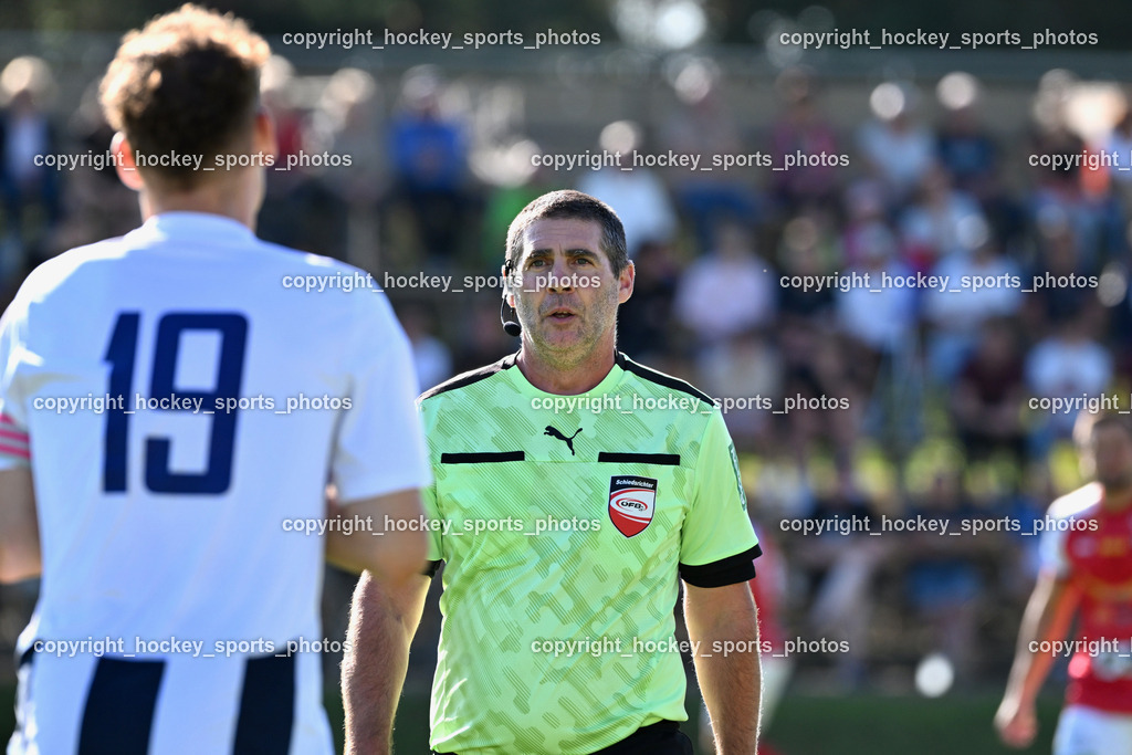 ATUS Nötsch vs. FC Dölsach | Peter Heiss Referee, #19 Raphael Wibmer FC Dölsach, ATUS Nötsch vs. FC Dölsach, ATUS Nötsch vs. FC Dölsach am 23.08.2026 in Nötsch (Sportplatz Nötsch), Austria, (Photo by Bernd Stefan)