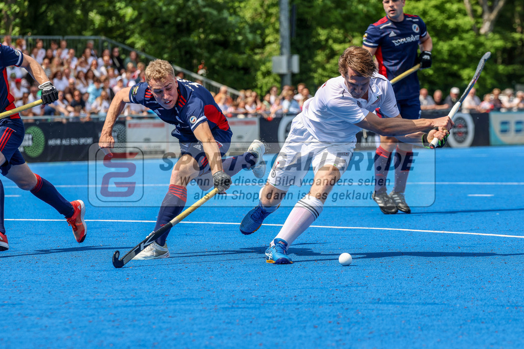 MJ_2023-05-13 Herren CHTC - MHC-26 | Linus Michler (Crefelder HTC #7), Crefelder HTC - Mannheimer HC am 13.5.2023 in der Gerd-Wellen-Sportanlage, Krefeld