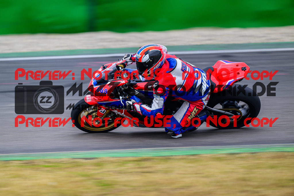 MaZZes_Fotomatrix_20240923_6007705_5569 | Fotograf Mathias Schmid
Sportfotograf,
Eventfotograf,
Hochzeitsfotograf,
Portraitfotograf