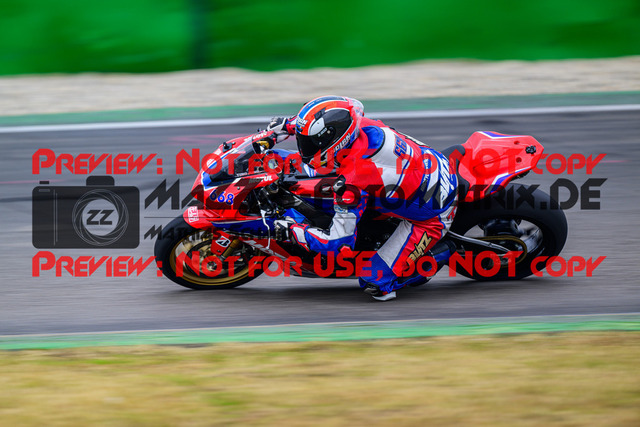 MaZZes_Fotomatrix_20240923_6007705_5569 | Fotograf Mathias Schmid
Sportfotograf,
Eventfotograf,
Hochzeitsfotograf,
Portraitfotograf