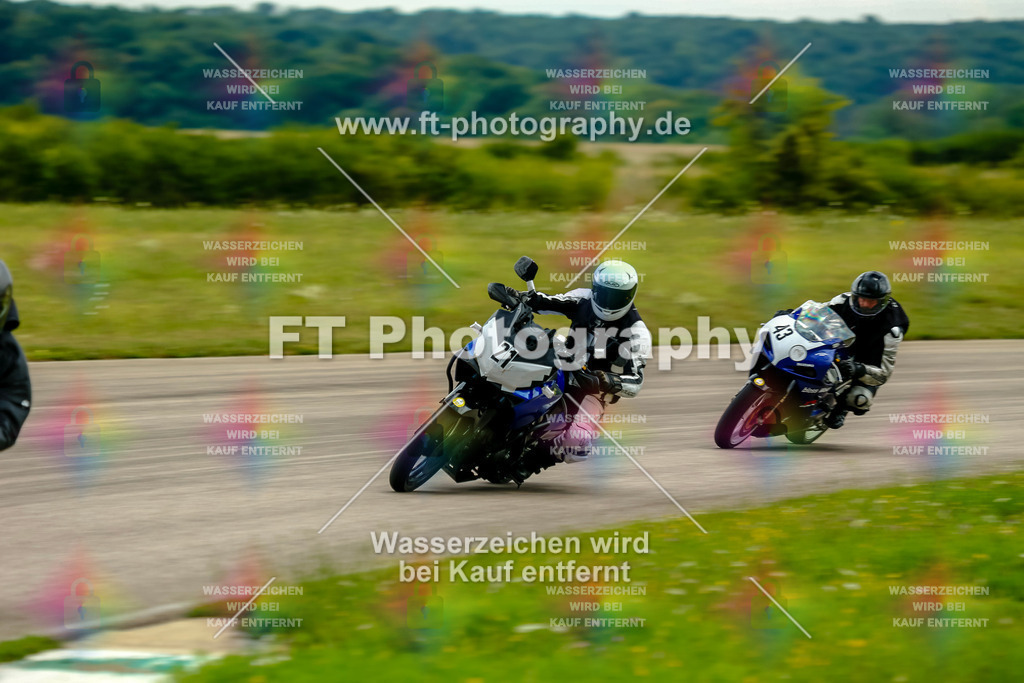 Chambley Juli-3243 | Hier findet Ihr Bilder von Touristenfahrten auf der Nürburgring Nordschleife oder von anderen Veranstaltungen die ich besucht habe. Viel Spass beim Durch Schauen 