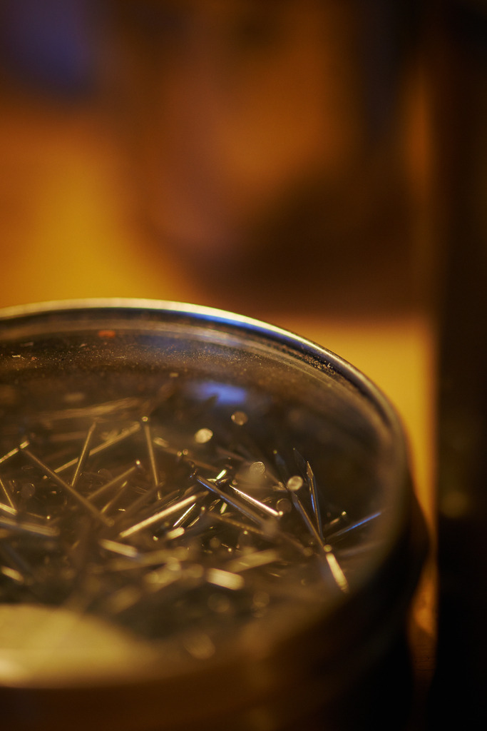 kleine Naegel in Dose | Kernhof, Austria - February 01, 2014: Schuhmanufaktur Pfaffenlehner; kleine Naegel in der Dose. - Realisiert mit Pictrs.com