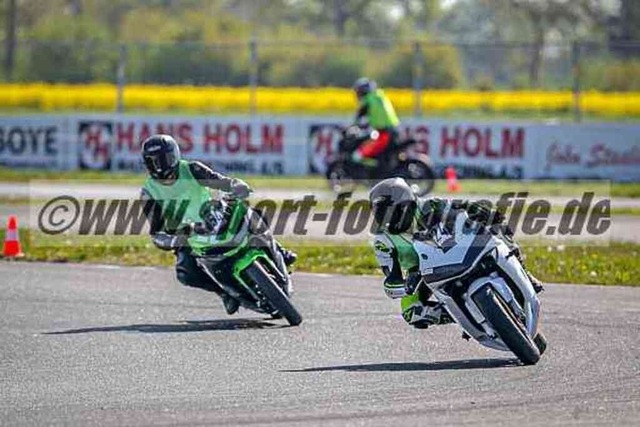 pubi4838 | Professionelle Fotos von Sportveranstaltungen, aber auch Hochzeiten und anderen Events. - Realisiert mit Pictrs.com