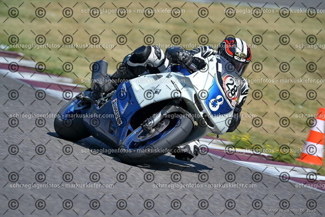 26bc03-1180 | markuskiefer.com - Realisiert mit Pictrs.com