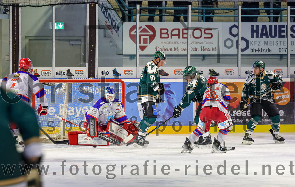 2025-09-14_041_TSV_Erding_gegen_EC_Peiting | Erding, Deutschland, 14.09.2025:Eishockey, Oberliga Süd 2025 / 2026, Testspiel, TSV Erding gegen EC Peiting, Endergebnis: 2:3Foto: Christian Riedel / fotografie-riedel.net