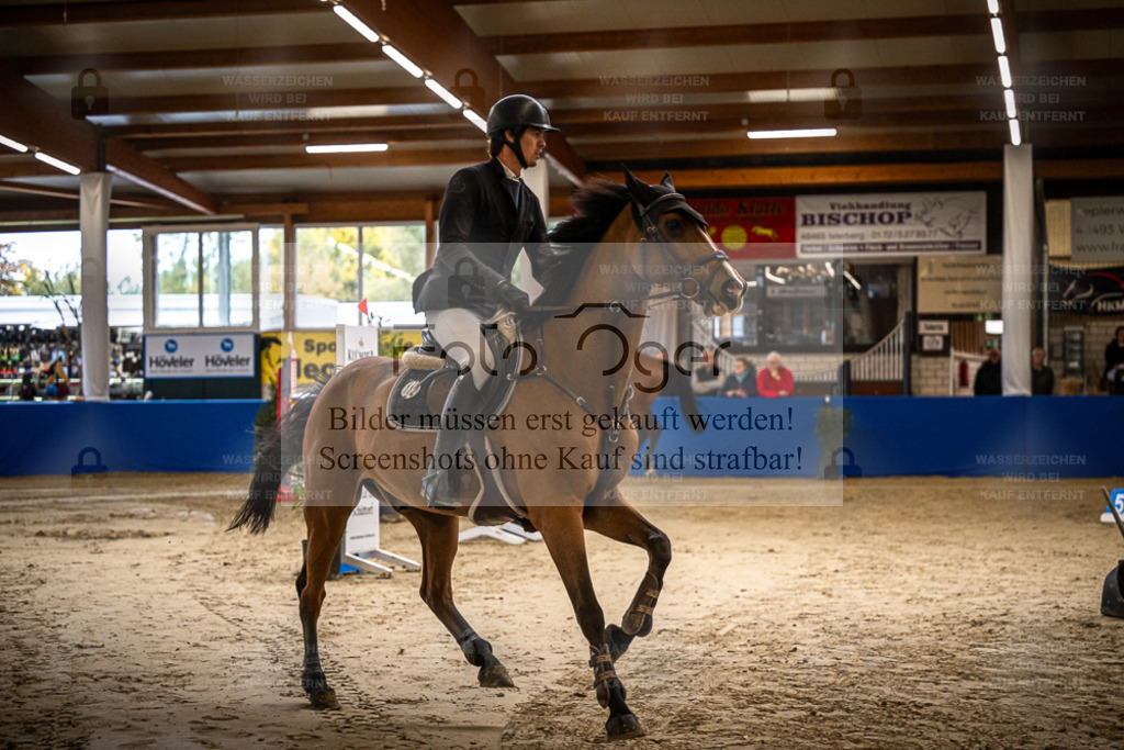 DOS_0056 | Entdecke hochwertige Reitturnierfotos von Foto Oger. Professionell, emotional und authentisch – jetzt Lieblingsmomente im Shop bestellen. - Realisiert mit Pictrs.com