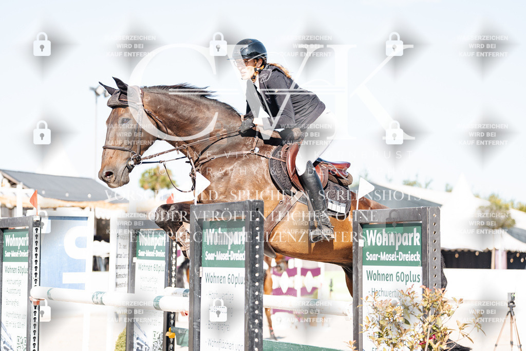 CK904692 | Turnierfotografie Pferdefotografie Trier Rheinland-Pfalz Pferdesport Reitsport Tierfotografie Sportfotografie Pferdevideo Pferdevideografie Equestrianvideography equestrianphotography  - Realisiert mit Pictrs.com