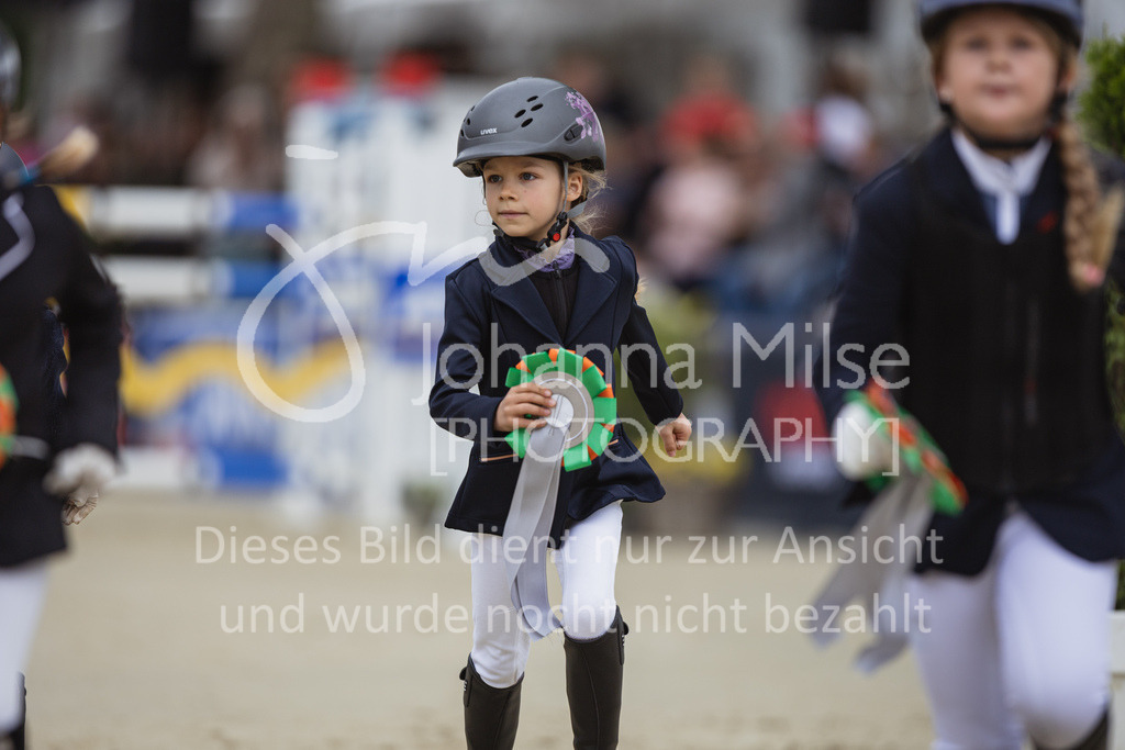 230730_BHO_Fuehrzuegel-WB-152 | Deine schönsten Turniermomente als professionelle Fotos! Entdecke hochwertige Pferdesport-Fotografie im Online-Shop. Jetzt Fotos finden & bestellen!