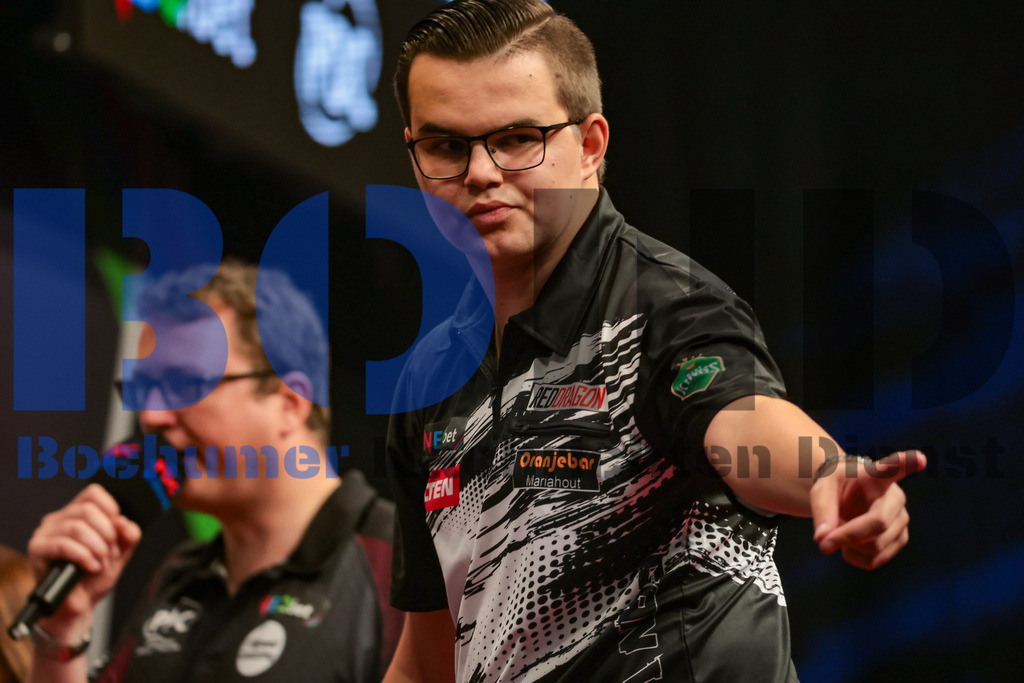 PDC European Darts Open 2024 | {headline}(Foto: Sebastian Sendlak / BOND) - Realisiert mit Pictrs.com