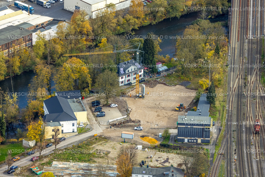 Hagen251101791 | Luftbild, Baustelle mit Baukran Langenkampstraße für zwei Wohnhäuser am Fluss Lenne, Hohenlimburg, Hagen, Ruhrgebiet, Nordrhein-Westfalen, Deutschland