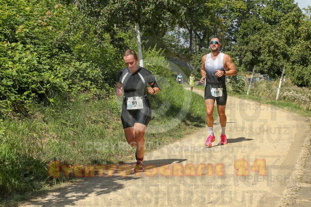 250824_1238_EX1_0053 | Sportfotografie im Rhein-Sieg Kreis, Köln, Bonn, NRW, Rheinland Pfalz, Hessen, etc. Unser Tätigkeitsfeld umfasst den Laufsport vom Volkslauf über den Marathon, Duathlon, Triathon bis zum Ultralauf wie Kölnpfad Ultra oder Schindertrail.