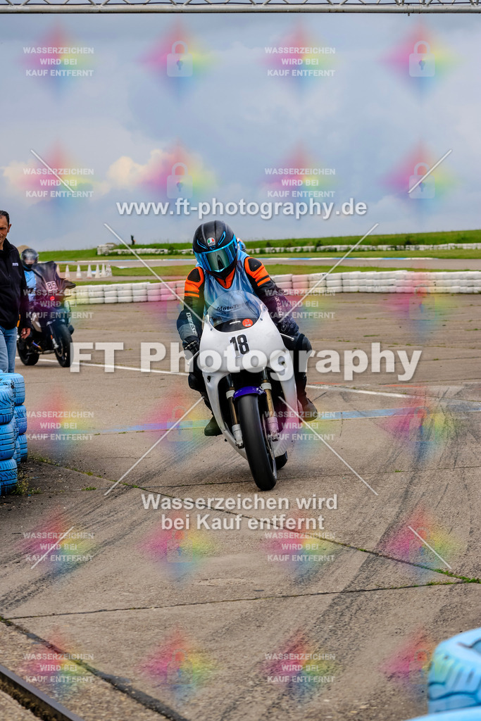 MotoTeam-9691 | Hier findet Ihr Bilder von Touristenfahrten auf der Nürburgring Nordschleife oder von anderen Veranstaltungen die ich besucht habe. Viel Spass beim Durch Schauen 