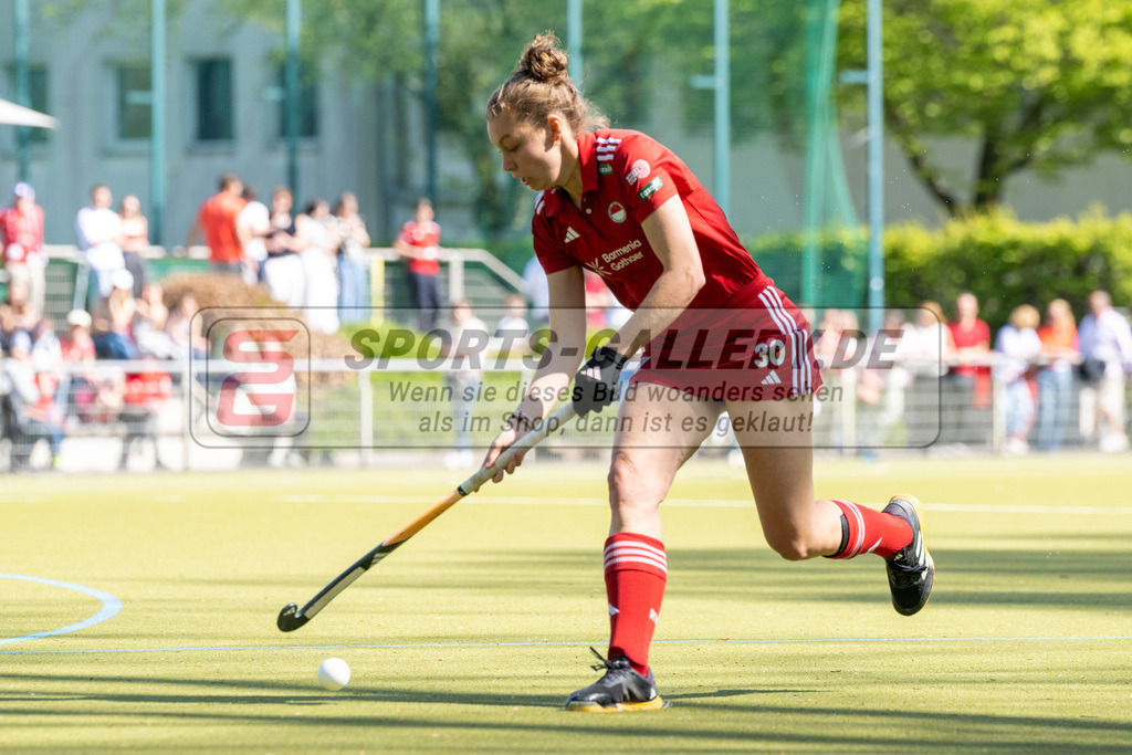 SFE_20250412_0062 | Köln, Deutschland, 12.04.2025:  Hockey 1. Bundesliga Damen Rot-Weiss Köln - Harvestehuder THC im KTHC Stadion Rot-Weiss Köln Tennis and Hockey Club am 12.04.2025 in Köln, Deutschland. (Foto von Stephan Fehrmann)Köln, Germany, 12.04.2025: Hockey 1. Bundesliga Damen Rot-Weiss Köln - Harvestehuder THC in KTHC Stadion Rot-Weiss Köln Tennis and Hockey Club at 12.04.2025 in Köln, Deutschland. (Foto from Stephan Fehrmann)