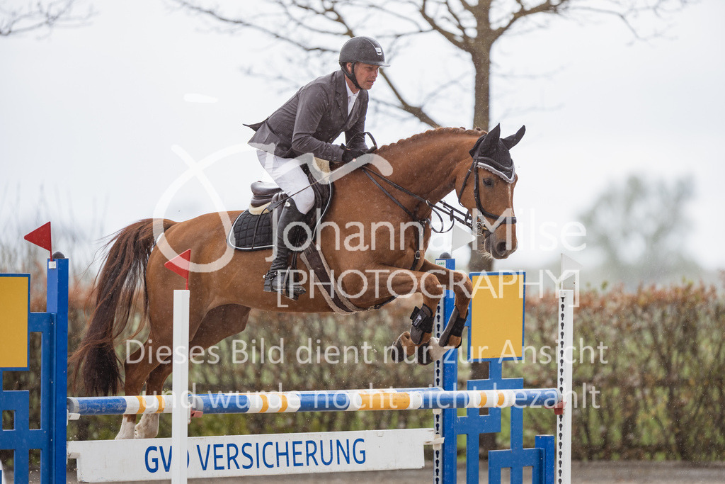 230425_Lemwerder_03SprPf-L-325 | Deine schönsten Turniermomente als professionelle Fotos! Entdecke hochwertige Pferdesport-Fotografie im Online-Shop. Jetzt Fotos finden & bestellen!