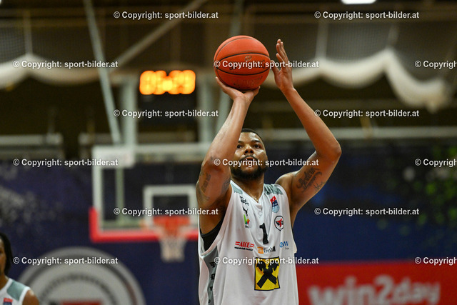 AUT, BSL, Basketball Flyers Wels vs SKN St.Poelten | 03.05.2023, Raiffeisen Arena Wels, AUT, BSL, Flyers Wels vs SKN St.Poelten, im Bild Donovan Smith (Flyers)


// BSL, Basketball Super League Match between Raiffeisen Flyers Wels and SKN St.Poelten in Wels, Austria on 2023/05/03