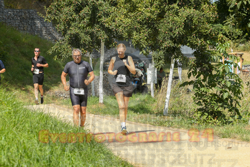 250824_1239_EX1_0100 | Sportfotografie im Rhein-Sieg Kreis, Köln, Bonn, NRW, Rheinland Pfalz, Hessen, etc. Unser Tätigkeitsfeld umfasst den Laufsport vom Volkslauf über den Marathon, Duathlon, Triathon bis zum Ultralauf wie Kölnpfad Ultra oder Schindertrail.