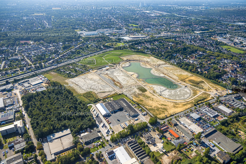 Recklinghausen250901968ehemTrabrennbahn | Luftbild der ehemaligen Trabrennbahn Recklinghausen, an der Autobahn A2, mit nördlicher Tangente der Blitzkuhlenstraße, König-Ludwig, Recklinghausen, Ruhrgebiet, Nordrhein-Westfalen, Deutschland