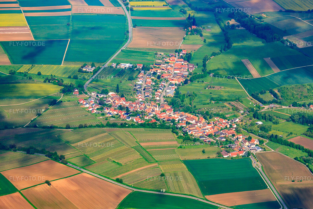 Luftbild: Wolke über Dorf im Erlenbachtal in Oberhausen im Bundesland Rheinland-Pfalz in Deutschland. Foto: IMG_57210.jpg vom 18.05.2013 durch Werner Riehm/FLY-FOTO.de