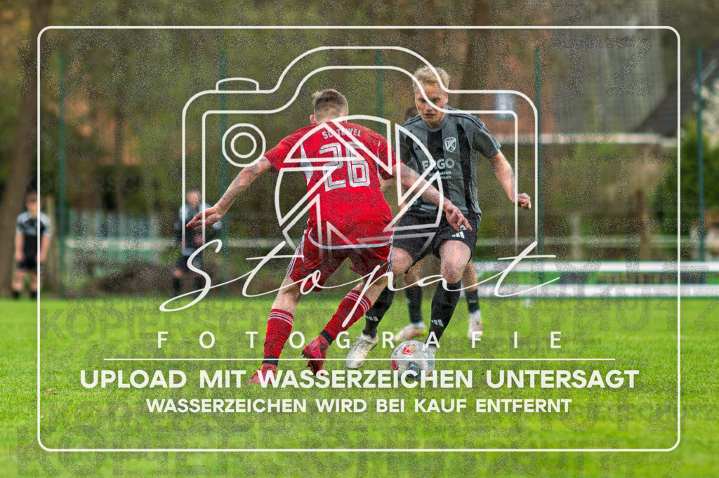 FGFSSCT-1032 | Janis Heiden (SC Tewel #26) beim Herren Kreisliga HK Spiel zwischen FG Fulde-Stellichte und SC Tewel im Lehrdestadion, Stellichte (Simon Paul Stopat) - Realisiert mit Pictrs.com