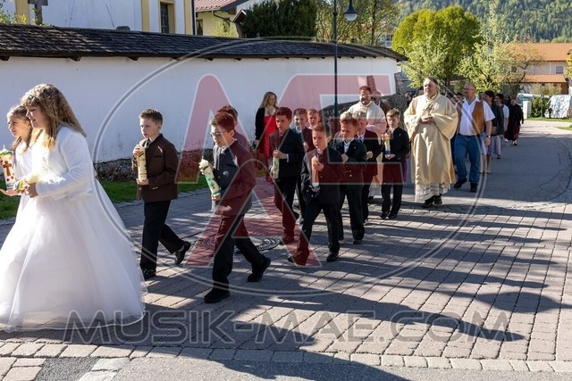 MAE-pic_3077 | Der online Fotoshop des Inzeller Fotografen MAE - Marc Anton Eicher. Hier können Sie ihre Fotos und Stockfotos online bestellen als Download oder als Ausdruck, der ihnen bequem nach Hause geschickt wird.
Ihr Marc Anton Eicher - der Inzeller Fotograf - Realisiert mit Pictrs.com