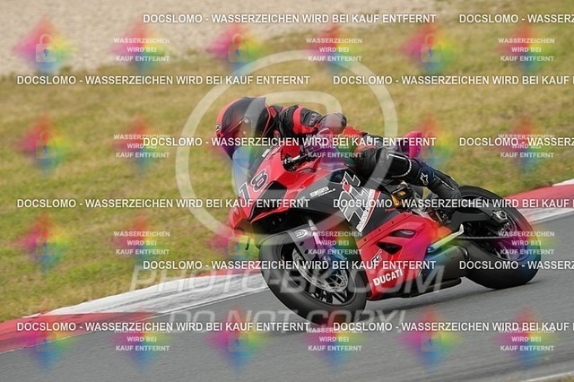 2025_09_01_PBK_41961 | Sportfotografie; SlowMotion; Video; Rennstrecke; Hafeneger; RSE; Speer; Trackday; Motorsportarena; Hockenheimring; Brno; Most; Barcelona; Valencia, Benny; Kaetzmer;