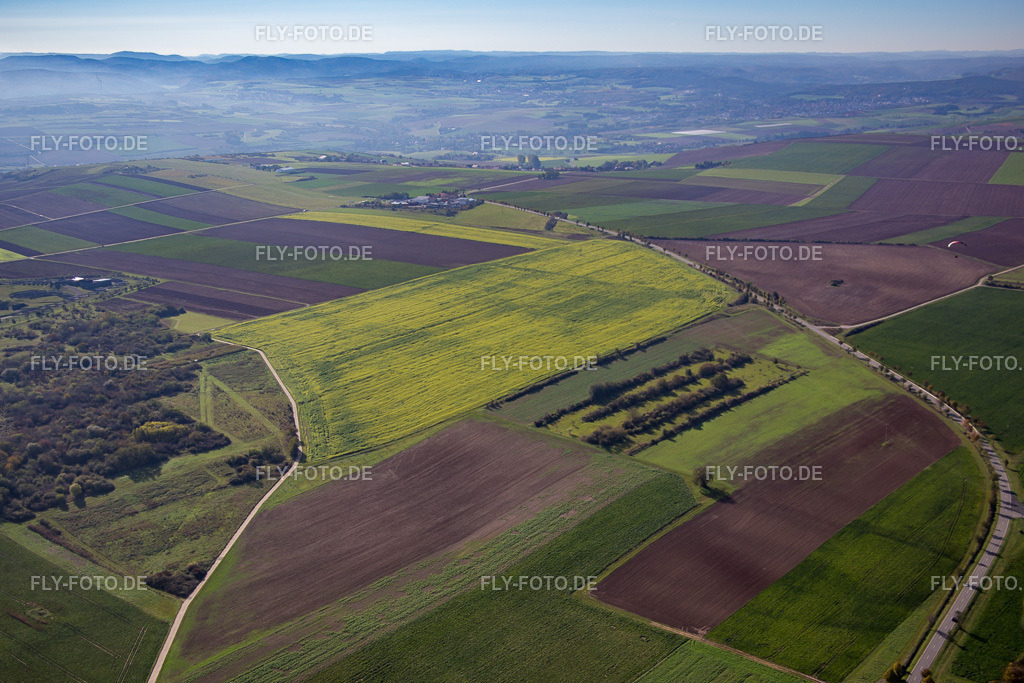 Grünstadt, Zwischenlandung am Segelfluggelände Quirnheimer Berg | Luftbild: Grünstadt, Zwischenlandung am Segelfluggelände Quirnheimer Berg in Kindenheim im Bundesland Rheinland-Pfalz in Deutschland. Foto: IMG_074824.jpg vom 18.10.2014 durch Werner Riehm/FLY-FOTO.de - Realisiert mit Pictrs.com