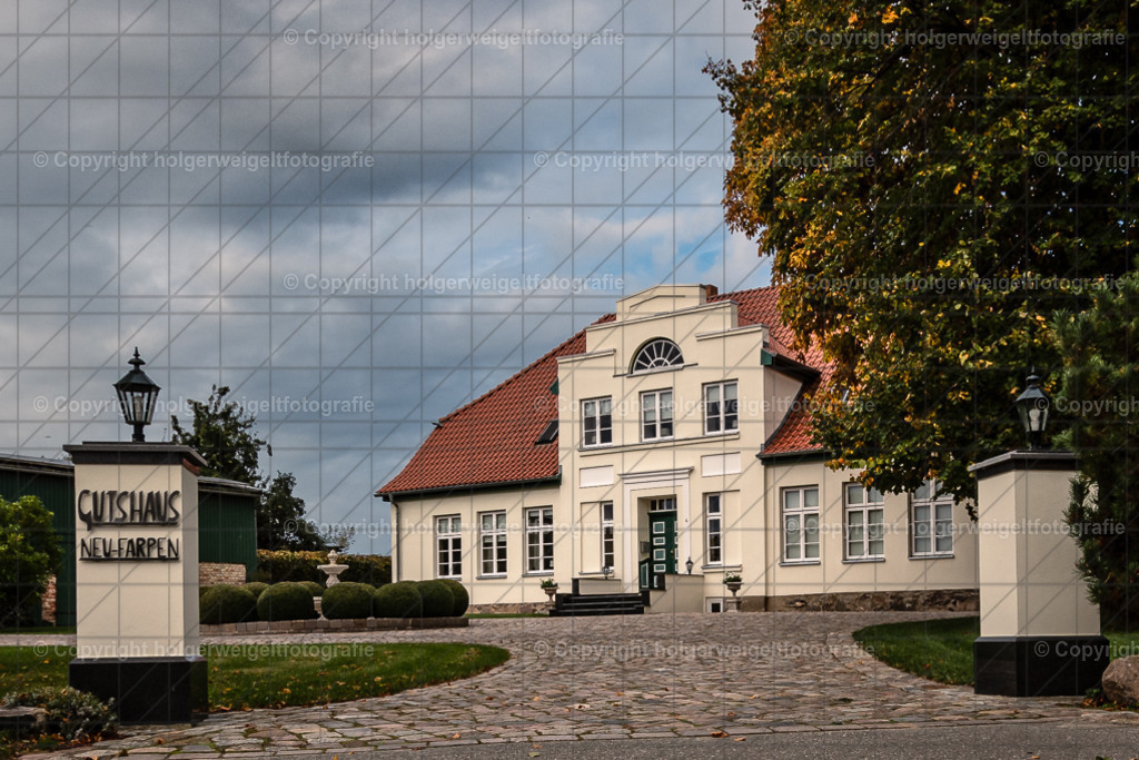 Gutshaus Neu Farpen | Kaufen sie online außergewöhnliche Fotografien auf Leinwand Acrylglas Fotoprint Aludibond von holgerweigeltfotografie - Realisiert mit Pictrs.com