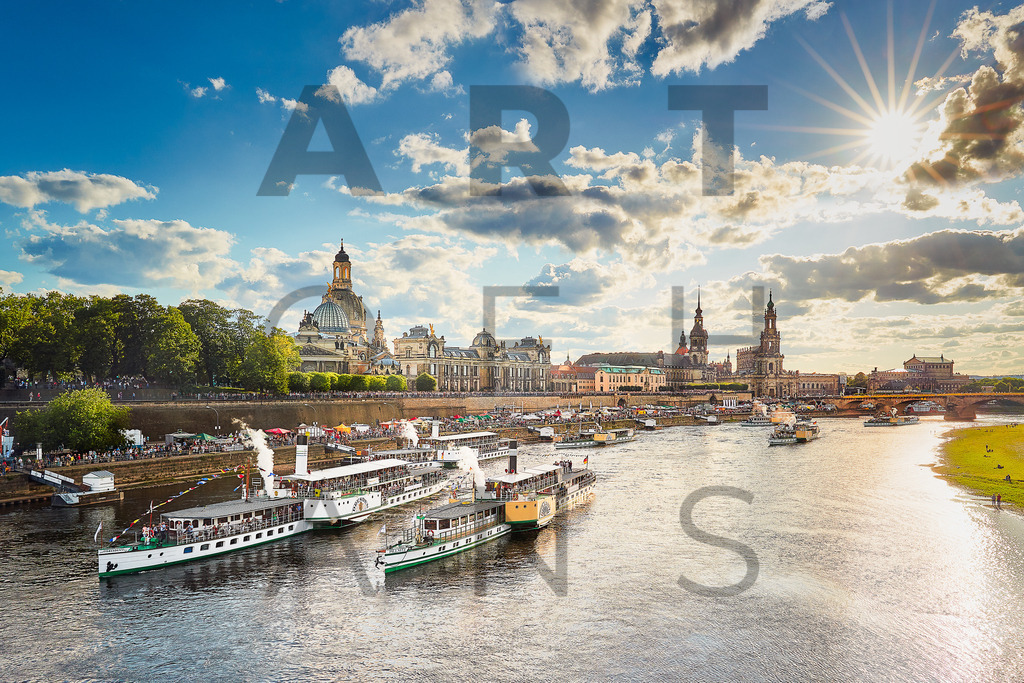 Ein Hans Fineart Original | Entdecke die Kunst von Hans Fineart - Fotografien für dein Zuhause. Verwandle deine Wände mit einzigartigen Kunstwerken und bringe die Schönheit der Welt in dein Leben. Bestelle jetzt und schaffe einen Ort der Inspiration und Eleganz.