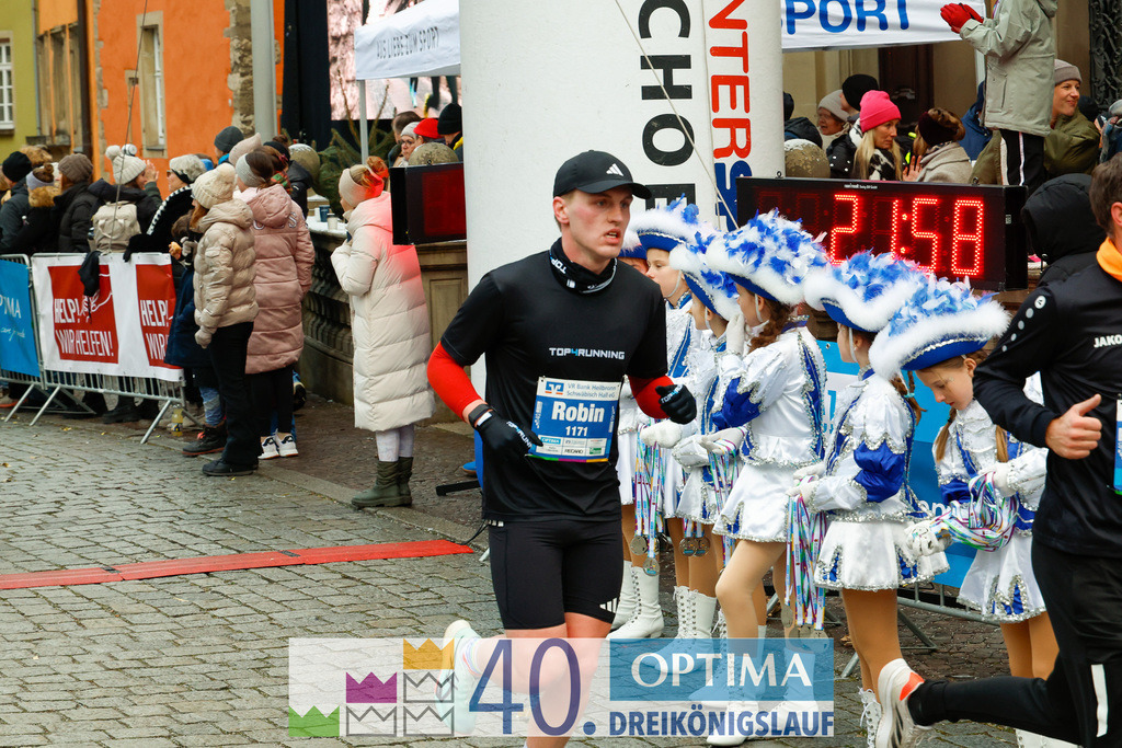 VR Bank Hauptlauf 10km | 40. Optima 3koenigslauf 2026 - Realisiert mit Pictrs.com