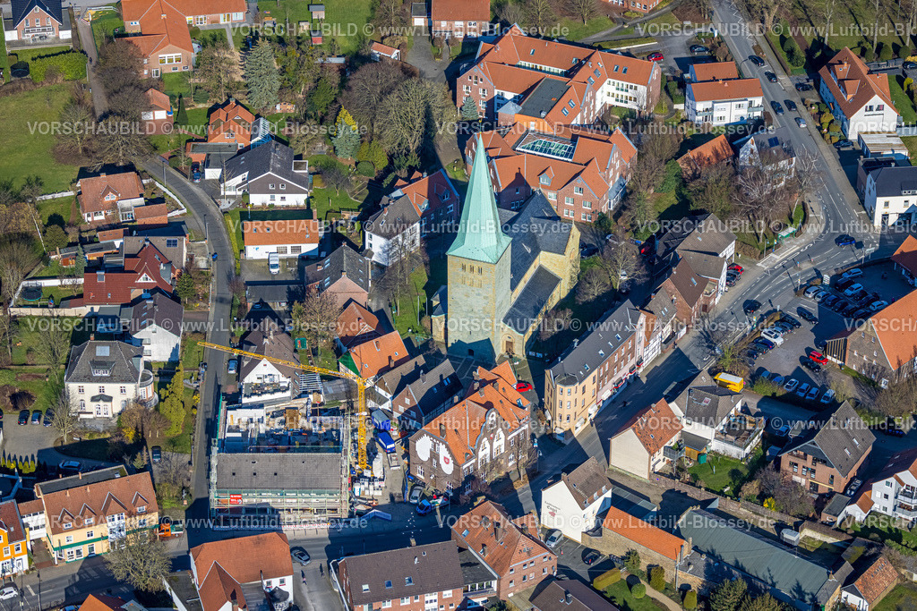 Hamm230216319 | Luftbild, Baustelle und Renovierung Wohnhaus an der Reginenstraße Ecke Auf dem Tigge, Kirche St. Regina, Stadtbezirk Rhynern, Hamm, Ruhrgebiet, Nordrhein-Westfalen, Deutschland