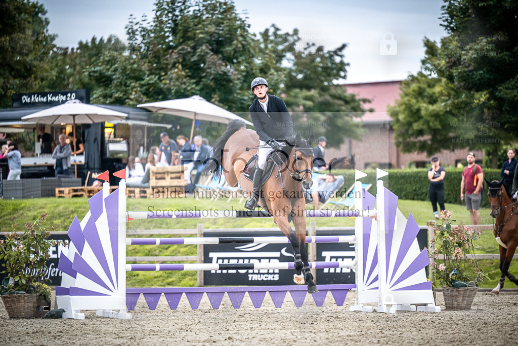 DOS_9166 | Entdecke hochwertige Reitturnierfotos von Foto Oger. Professionell, emotional und authentisch – jetzt Lieblingsmomente im Shop bestellen. - Realisiert mit Pictrs.com