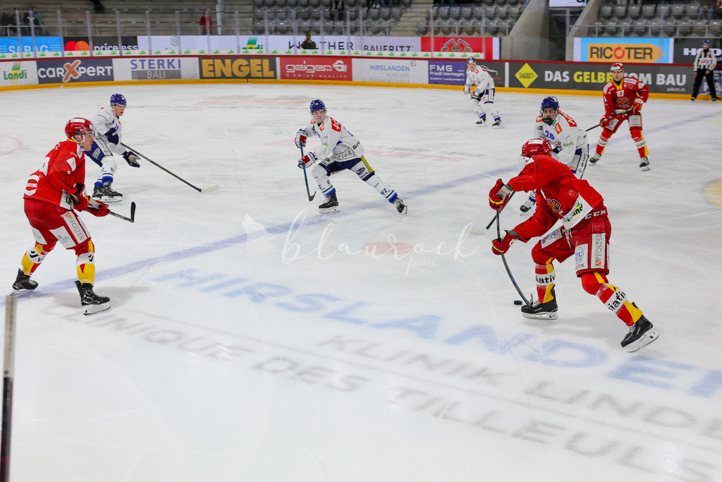 EHCB vs GCK 20260104-7494 | Sportbilder, Sportfotograf, Hochzeits- und Eventfotografin, Flugshows, Portraits und Tiershooting, Aviation, Downhill, Nationalleague, Swissleague, International