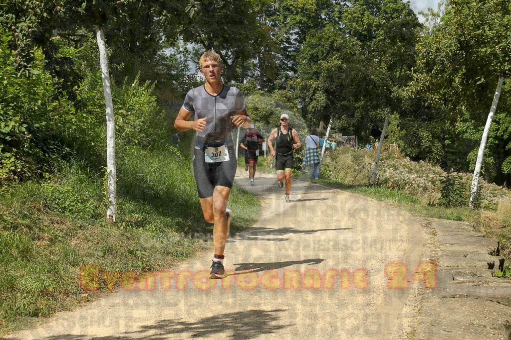 250824_1332_EX1_2748 | Sportfotografie im Rhein-Sieg Kreis, Köln, Bonn, NRW, Rheinland Pfalz, Hessen, etc. Unser Tätigkeitsfeld umfasst den Laufsport vom Volkslauf über den Marathon, Duathlon, Triathon bis zum Ultralauf wie Kölnpfad Ultra oder Schindertrail.