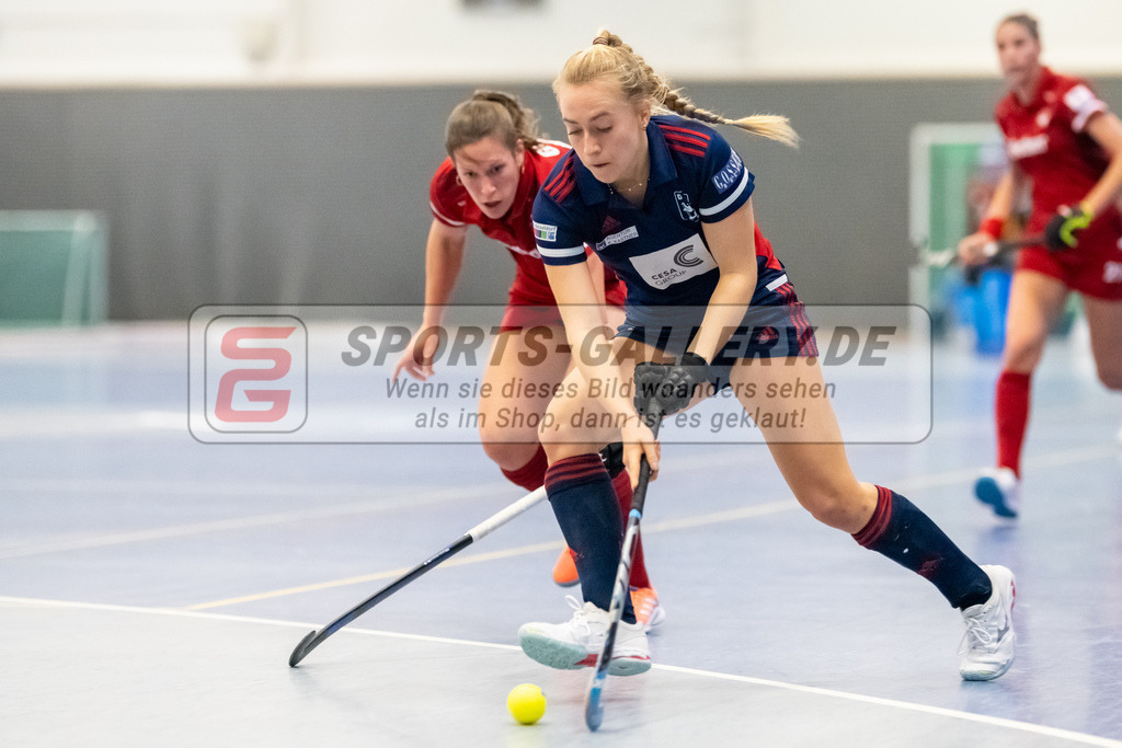 SFE_20221127_0107 | 1. Bundesliga Hockey Damen Düsseldorfer HC - Rot-Weiss Köln am 27.11.2022 in Düsseldorf (Düsseldorfer Hockeyclub 1905 e.V.), Photo: Stephan Fehrmann 2022 (Sports-Gallery),Strauss Sara ( Düsseldorfer HC #11 )